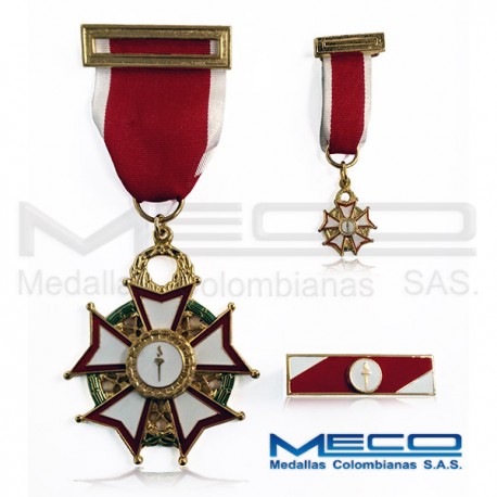 Medalla Militar Escuela de Armas y Servicios Jose Celestino Mutis Bossio